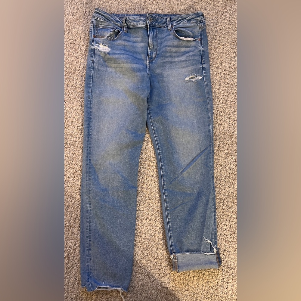 EUC-Next Level Stretch AE Distressed Skinny Jeans 
Unfinished cuff
Size 14